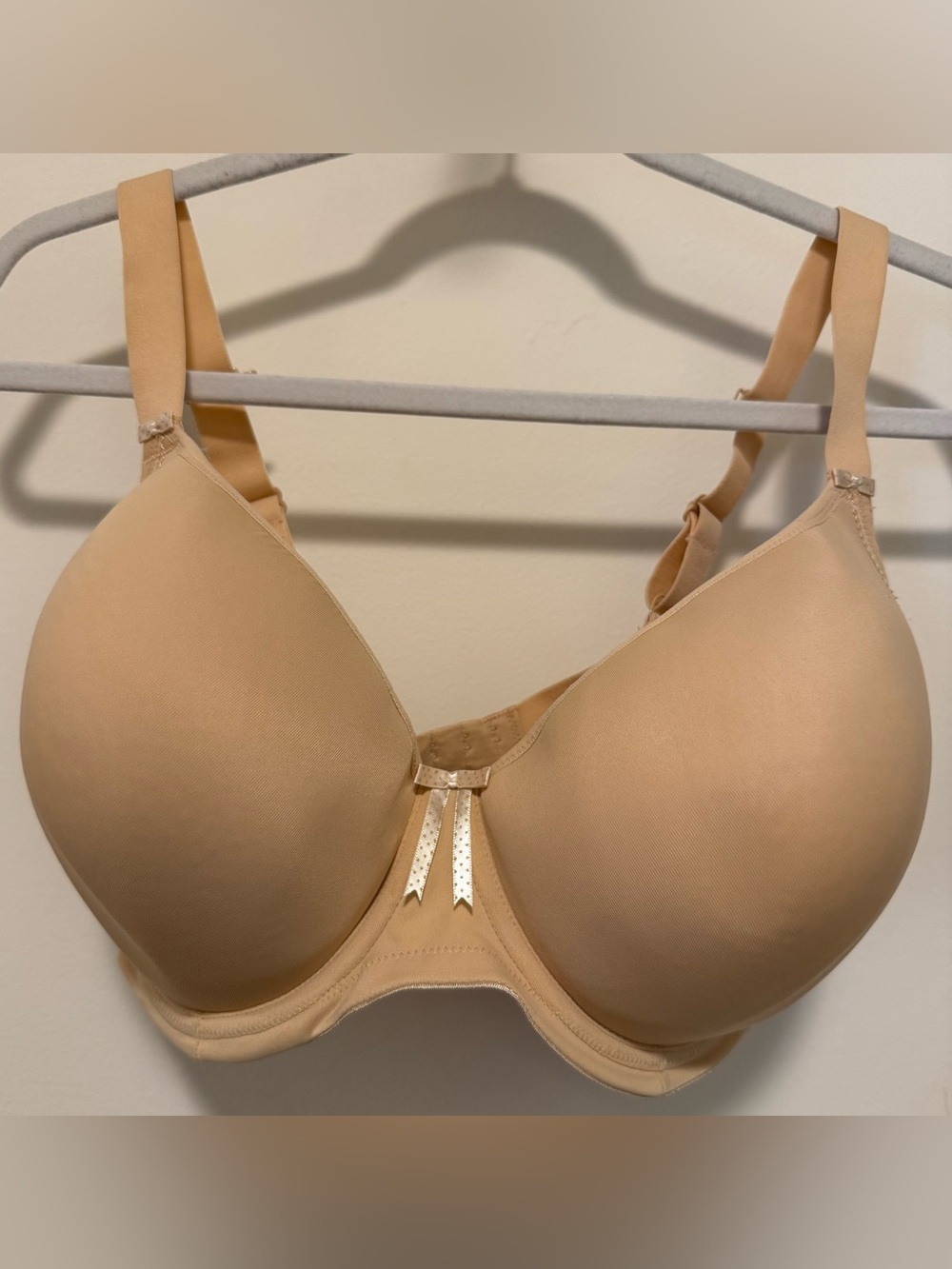Elomi Bijou Molded Semi-Plunge T-Shirt Bra UK 34GG in Beige